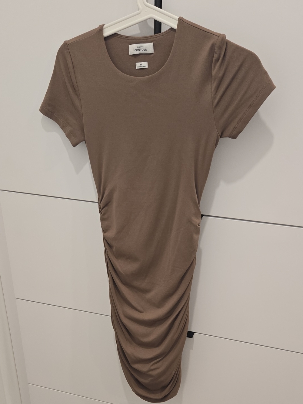 Babaton Taupe Ruched Short-Sleeve Midi Dress Womens Aritizia